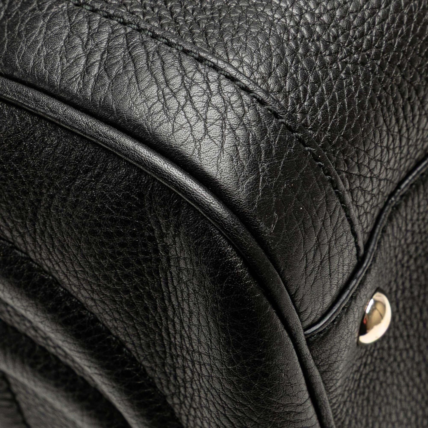 Gucci Medium Pebbled Calfskin Soho Boston Bag