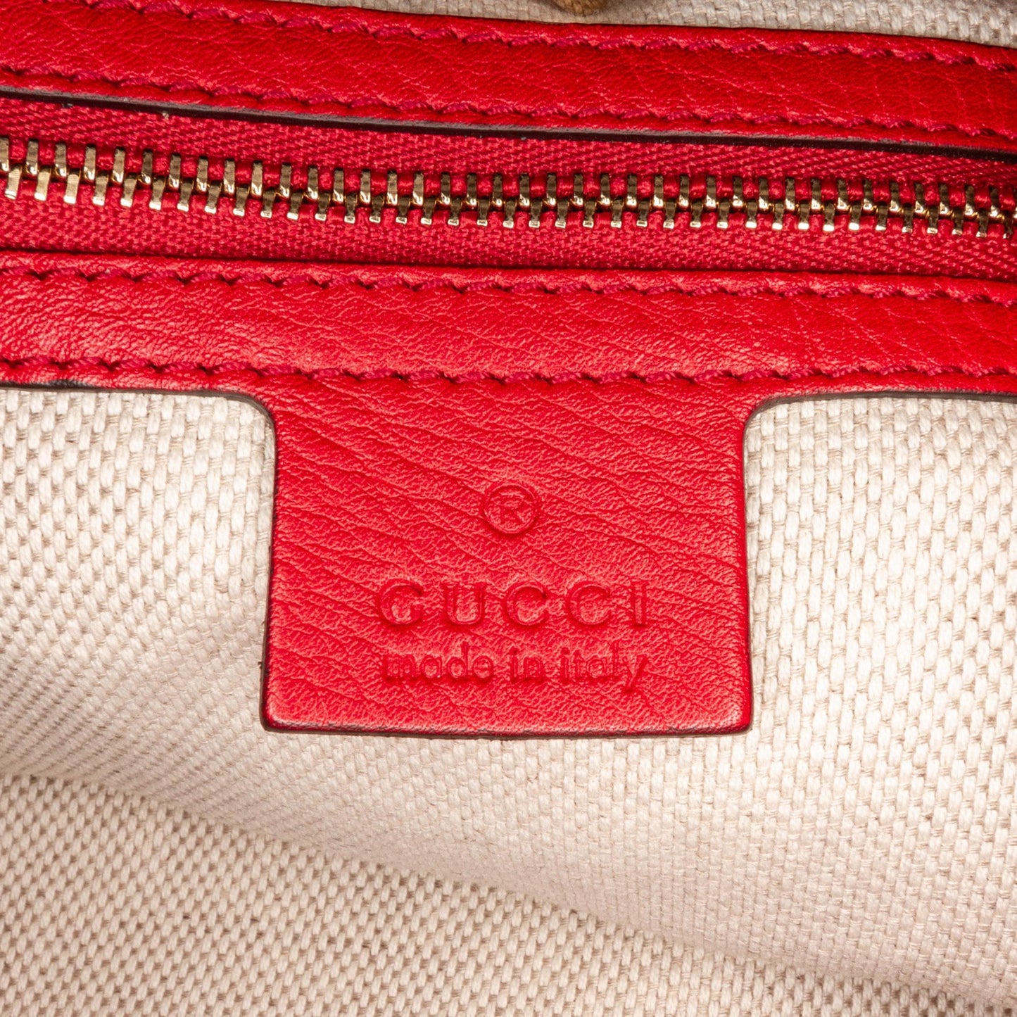 Gucci Medium Soho Chain Tote (SHG-xJCUXK)