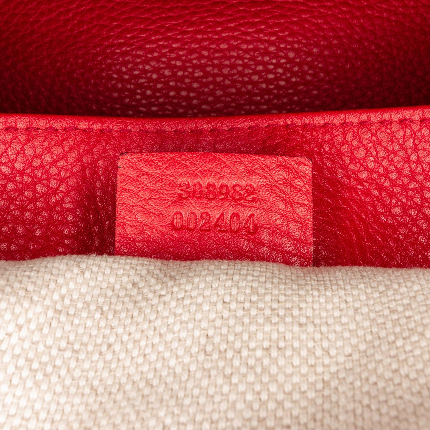 Gucci Medium Soho Chain Tote (SHG-xJCUXK)