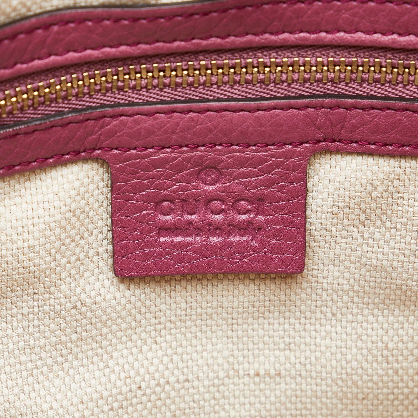 Gucci Medium Soho Chain Tote (SHG-ymxuaO)