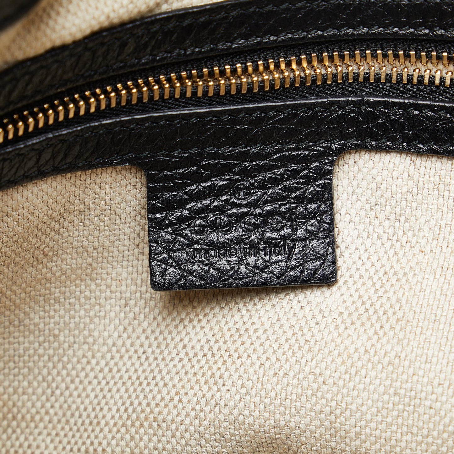 Gucci Medium Soho Chain Tote (SHG-vaekVp)