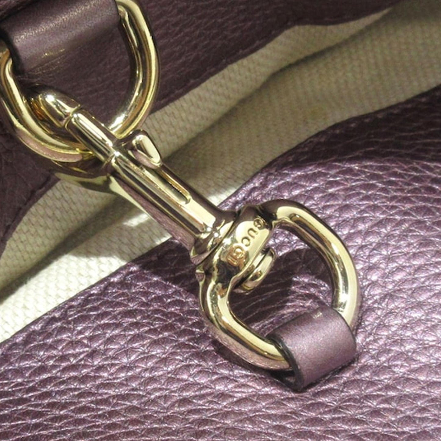 Gucci Medium Soho Chain Tote (SHG-Vjavet)