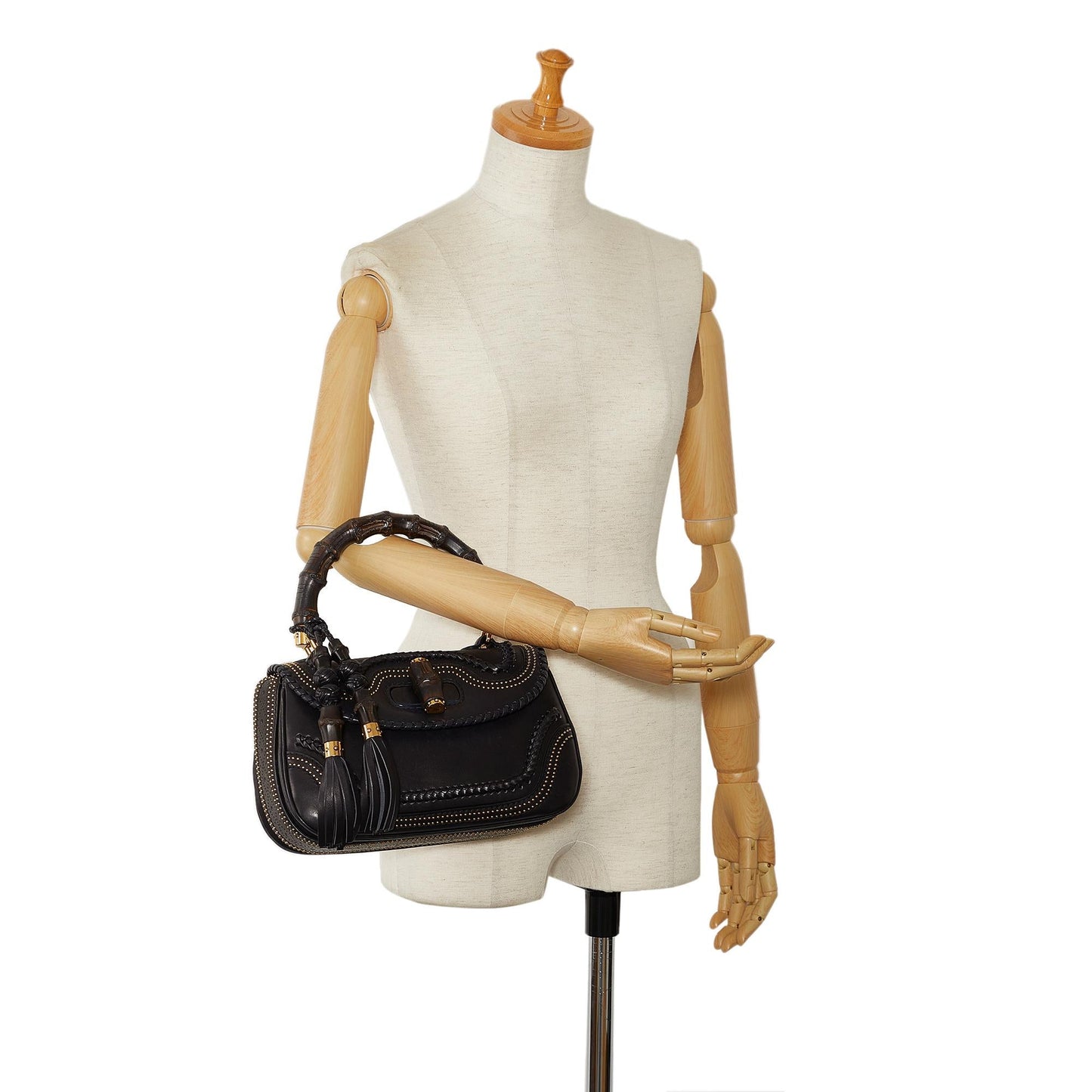 Gucci Medium Studded New Bamboo Tassel Satchel (SHG-LOkrtI)