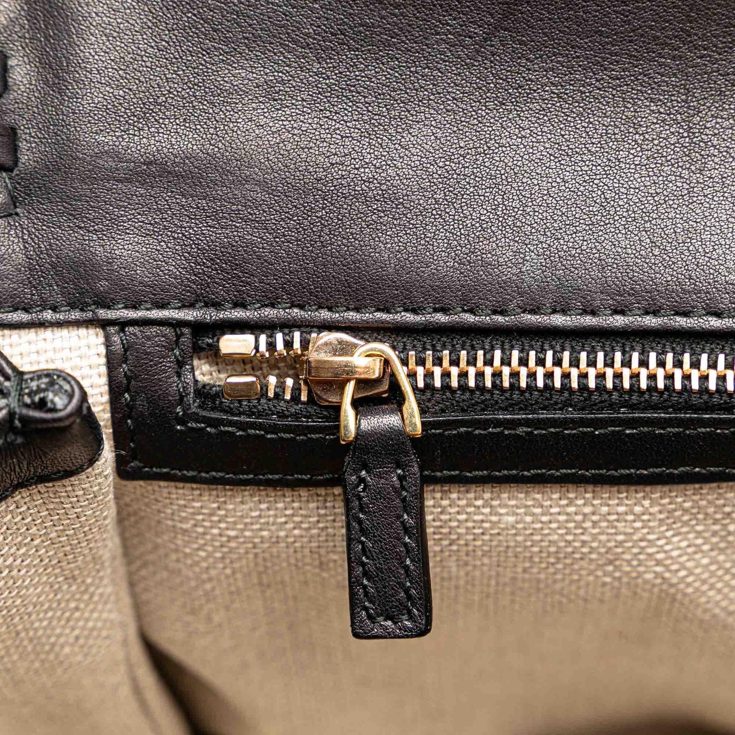 Gucci Medium Studded New Bamboo Tassel Satchel (SHG-QZ6Rq6)