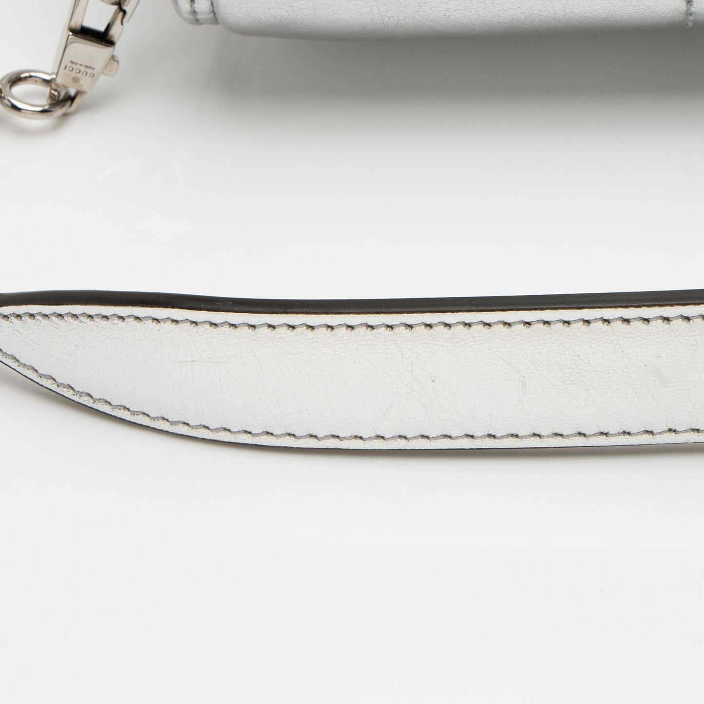 Gucci Metallic Calfskin Horsebit Chain Medium Shoulder Bag (SHF-dYk9f1)
