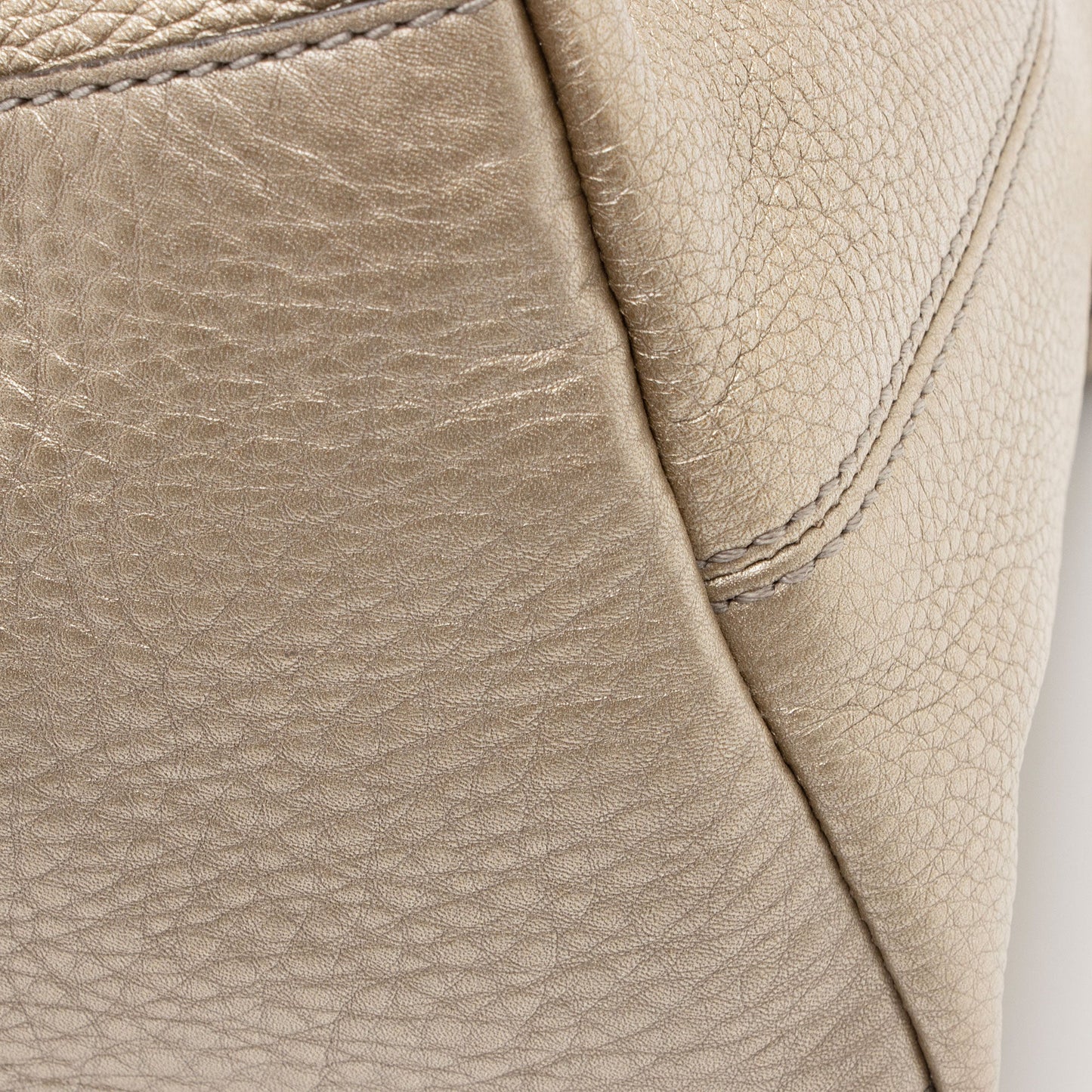 Gucci Metallic Leather Soho Medium Shoulder Bag (SHF-WsyCup)