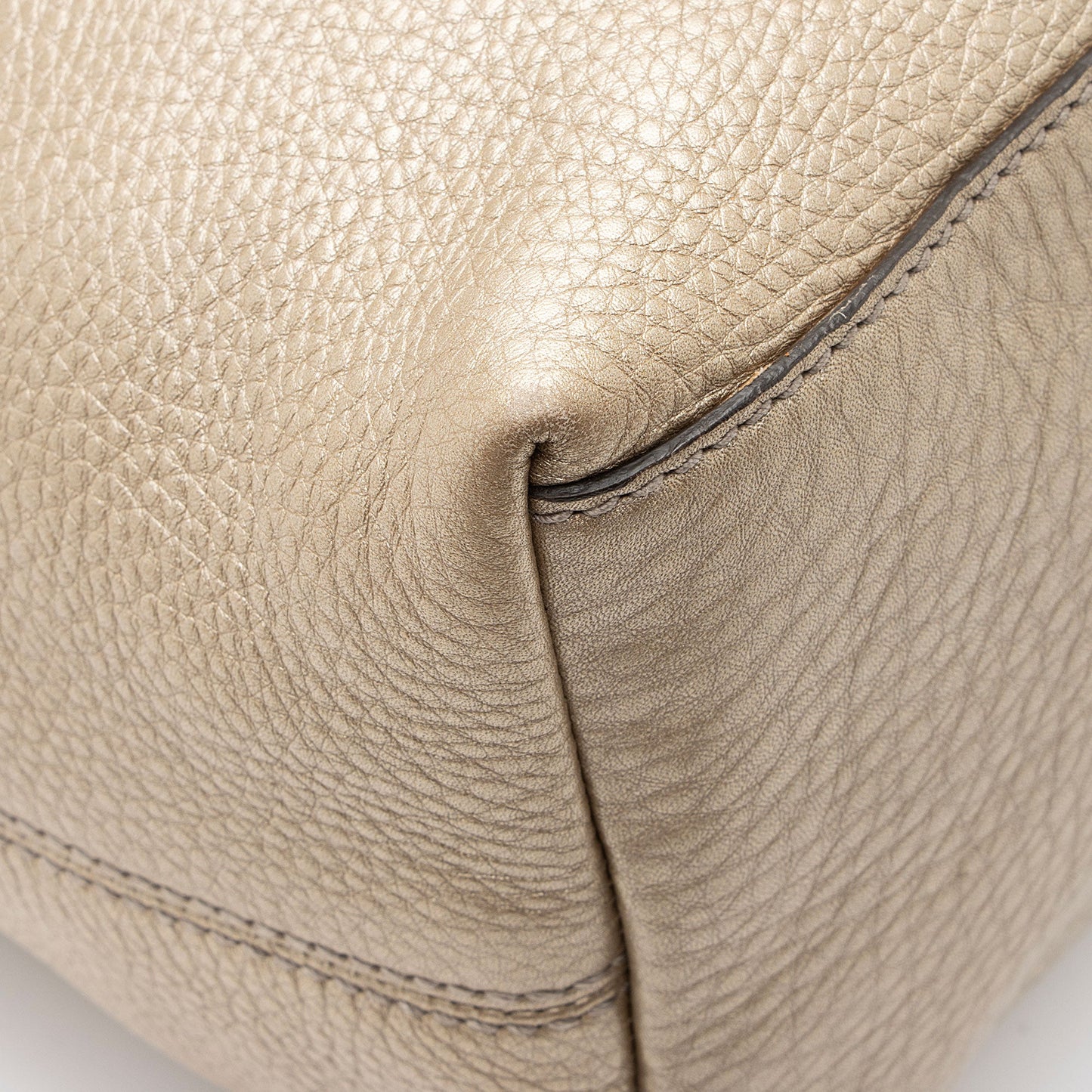 Gucci Metallic Leather Soho Medium Shoulder Bag (SHF-WsyCup)