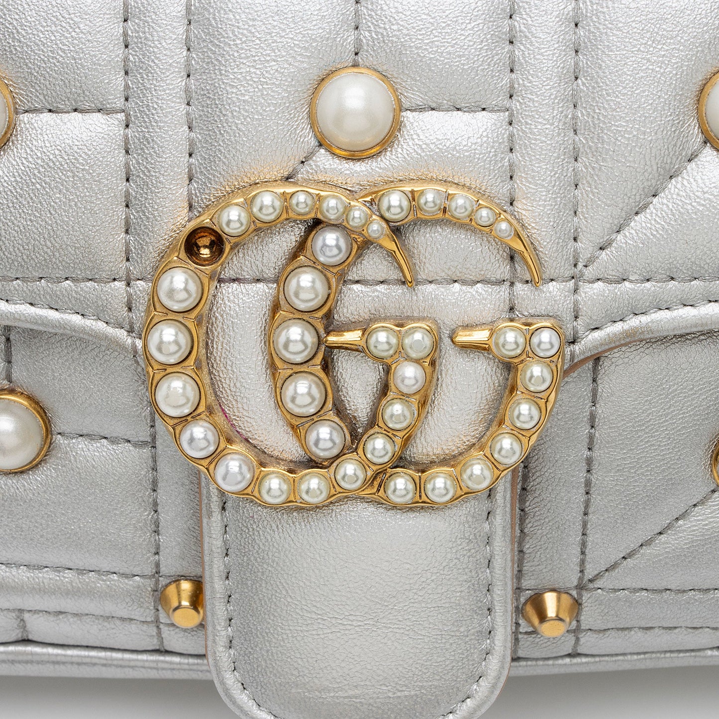 Gucci Metallic Matelasse Leather Pearl GG Marmont Mini Flap Bag - FINAL SALE (SHF-ZNLBGf)