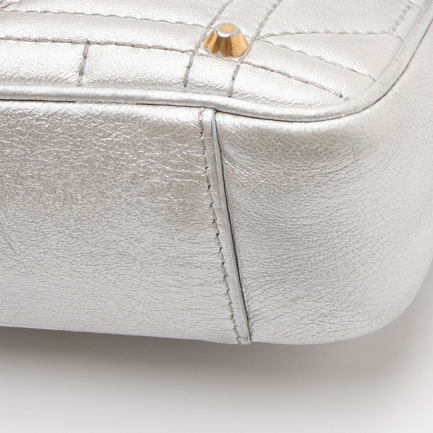 Gucci Metallic Matelasse Leather Pearl GG Marmont Mini Flap Bag - FINAL SALE (SHF-ZNLBGf)