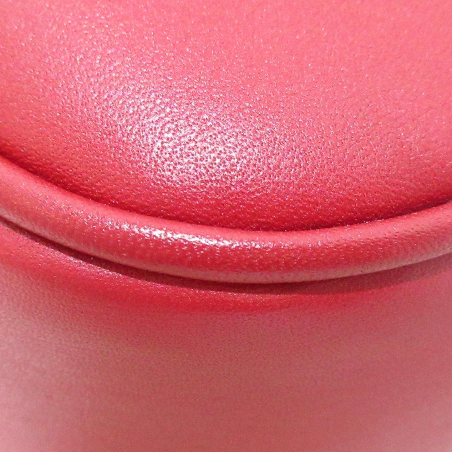 Gucci Microguccissima Bree Crossbody Bag (SHG-hmK7hS)