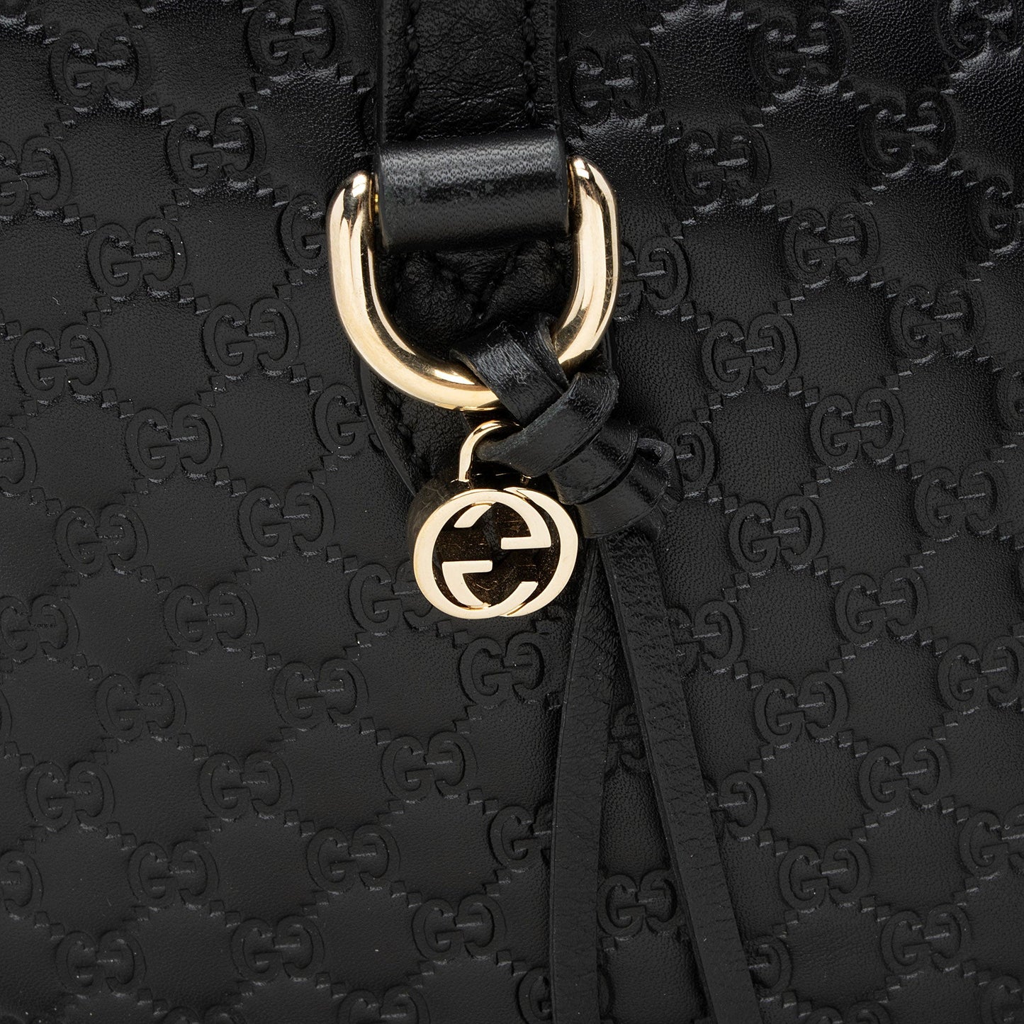 Gucci Microguccissima Leather Bree Small Shoulder Bag (SHF-a6qtmn)