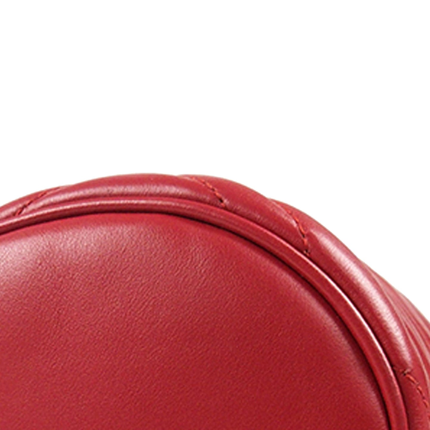 Gucci Mini GG Marmont Matelasse Bucket Bag (SHG-XIRopl)