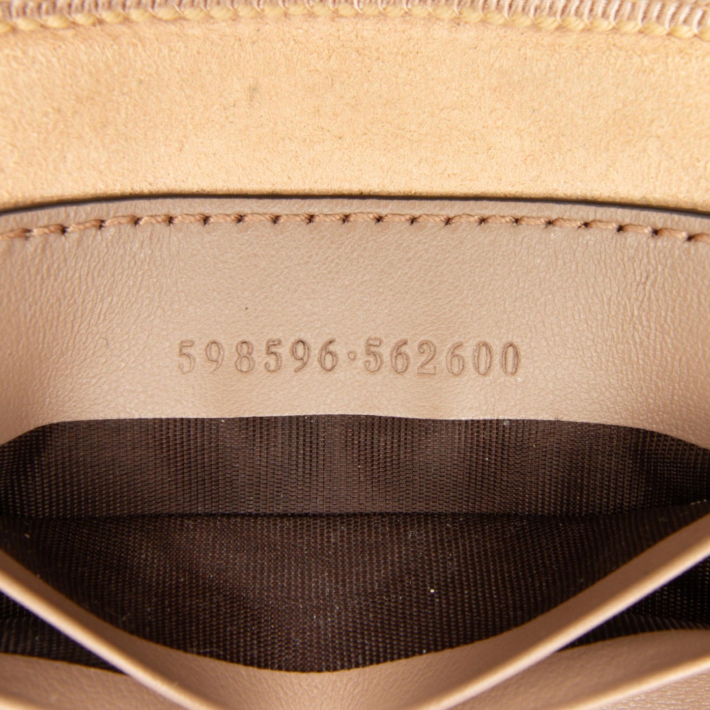Gucci Mini GG Marmont Matelasse Crossbody (SHG-lhU1gO)