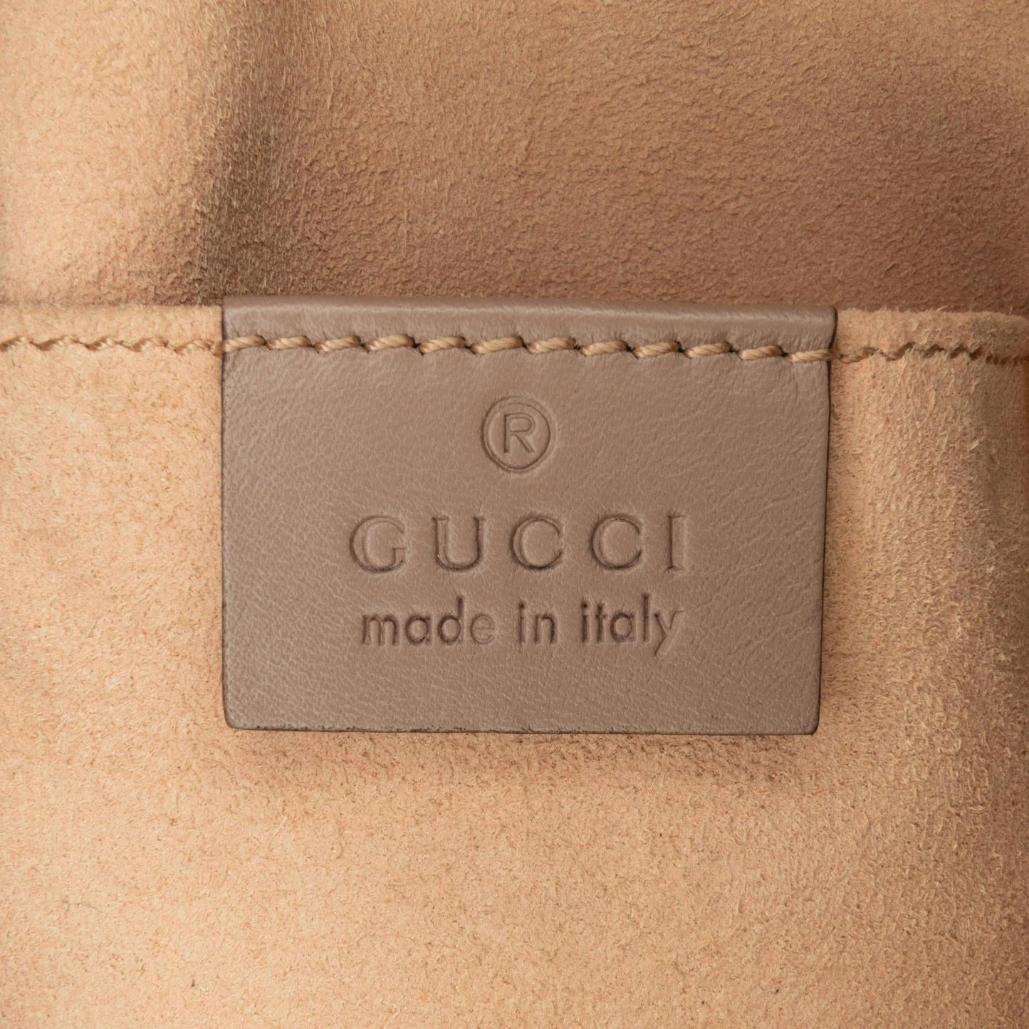 Gucci Mini GG Marmont Matelasse Crossbody (SHG-1DWPFZ)