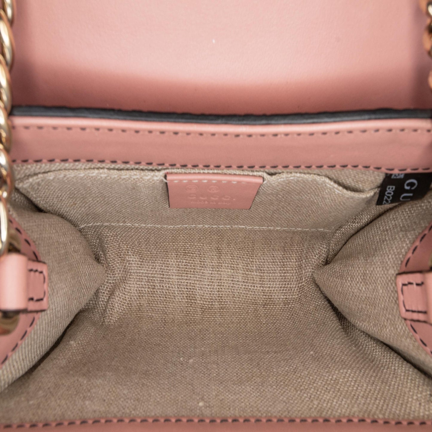 Gucci Mini Microguccissima Emily Crossbody Bag (SHG-Jq5O8d)