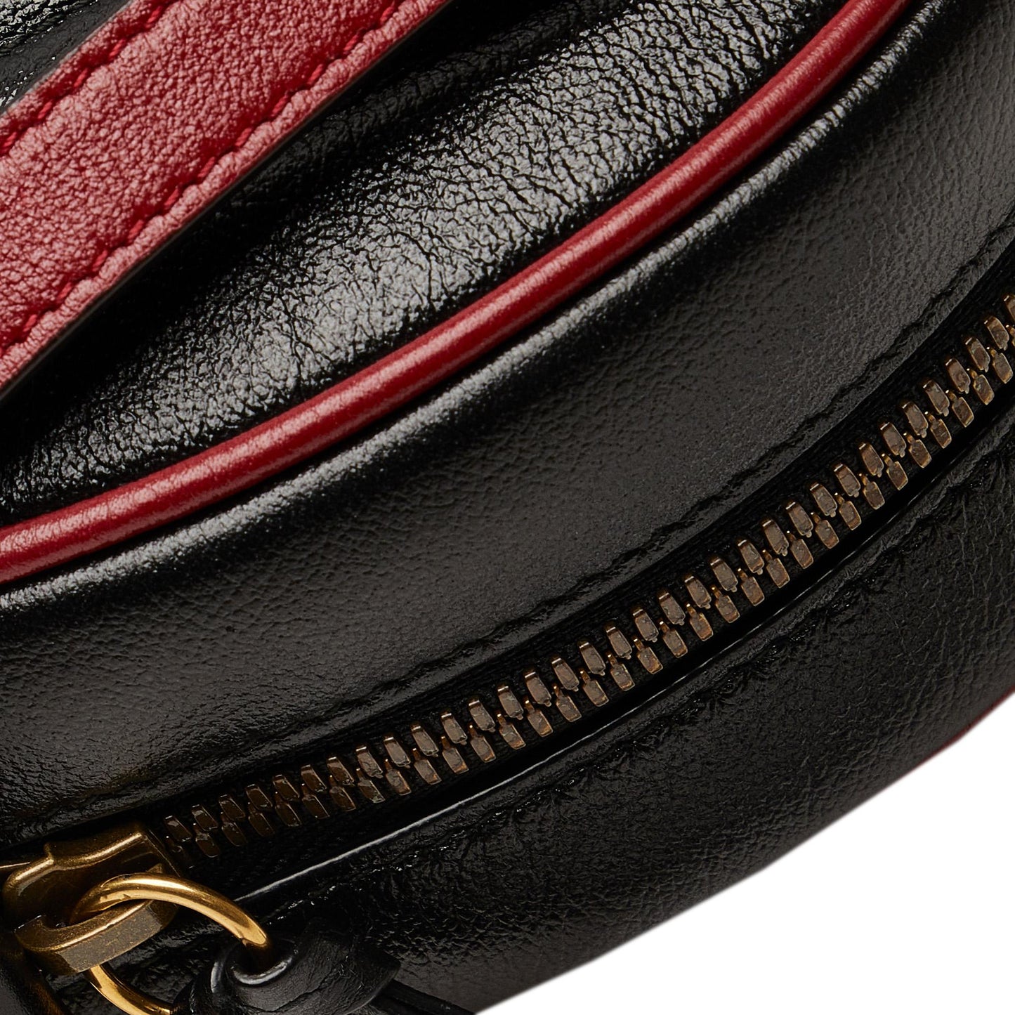Gucci Mini Torchon GG Marmont Round Crossbody Bag (SHG-ZnjZFD)