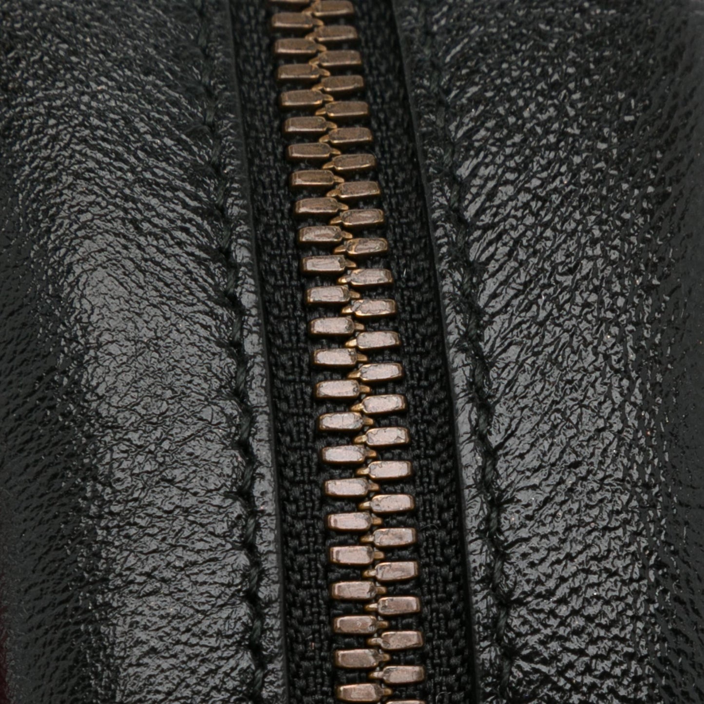 Gucci Mini Torchon GG Marmont Round Crossbody Bag (SHG-cxRkwZ)
