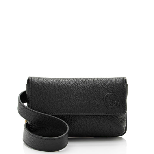 Gucci Pebbled Leather Soho Flap Belt Bag (SHF-Q9D7sL)