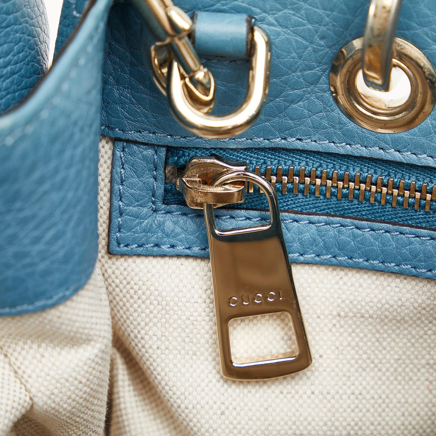 Gucci Small Bamboo Shopper (SHG-sNFcxe)