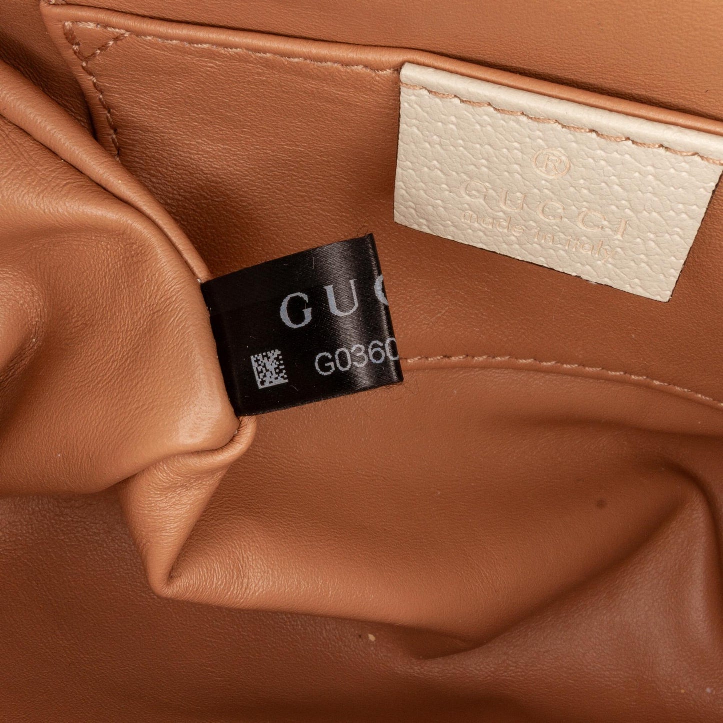 Gucci Small Berry Padlock Shoulder Bag (SHG-ezTIIr)