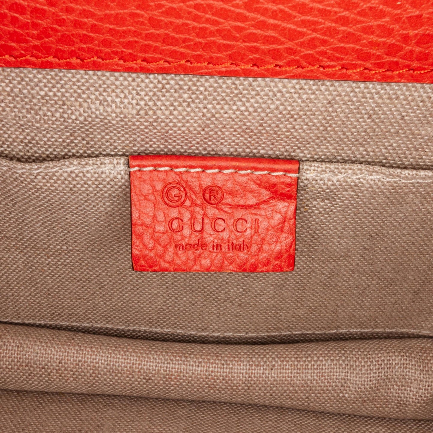 Gucci Small Dollar Interlocking G Crossbody (SHG-rkCp1u)