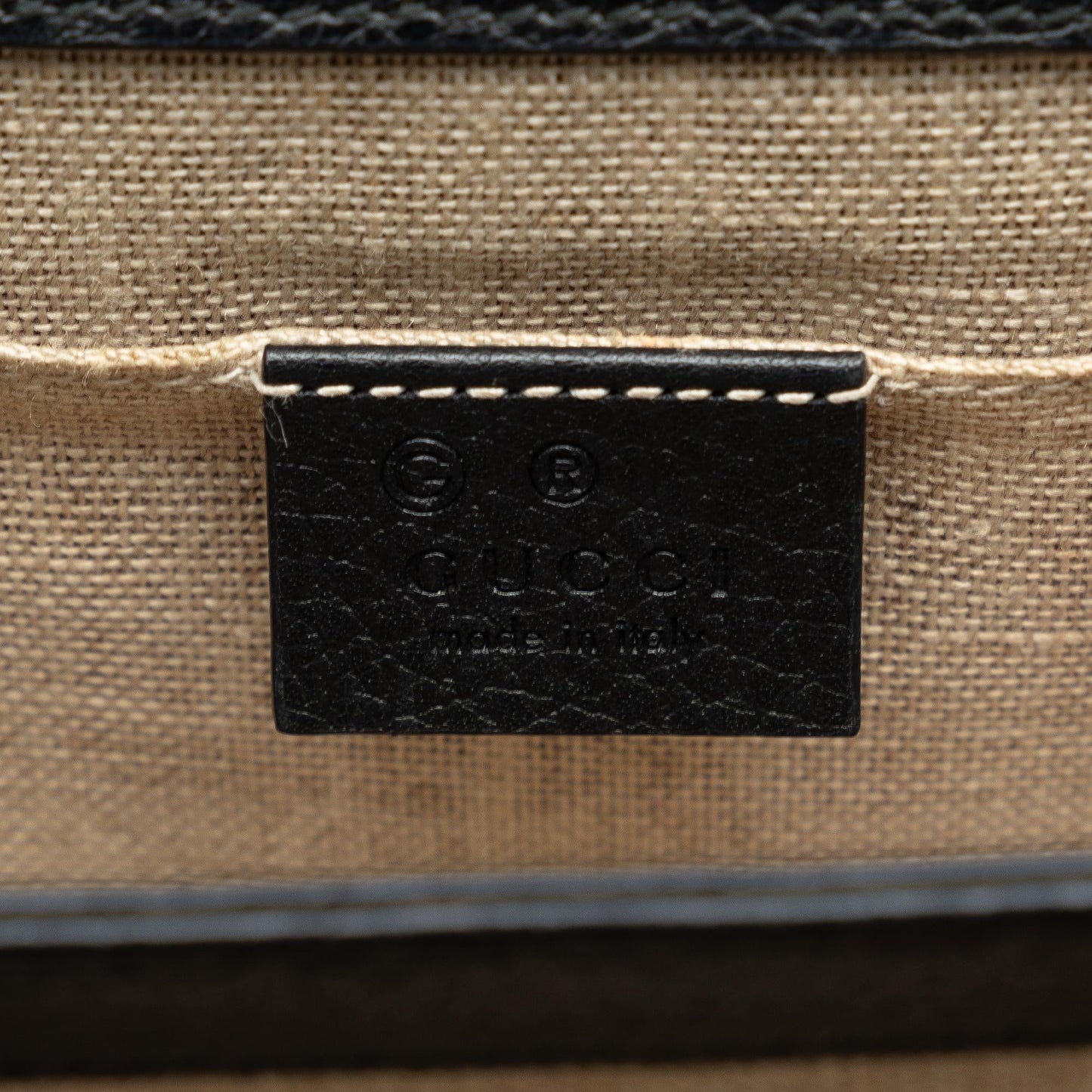 Gucci Small Dollar Interlocking G Crossbody (SHG-QutaH4)