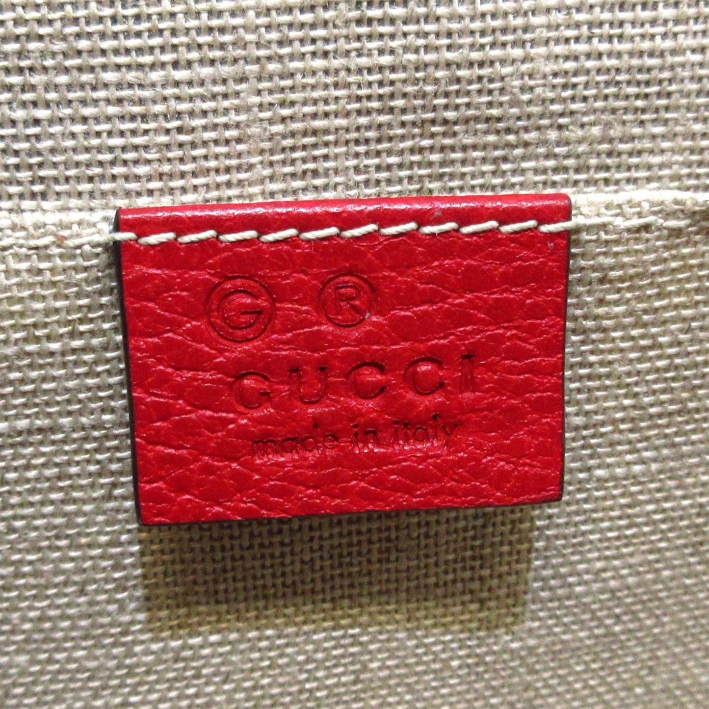 Gucci Small Dollar Interlocking G Crossbody (SHG-IDDdfE)