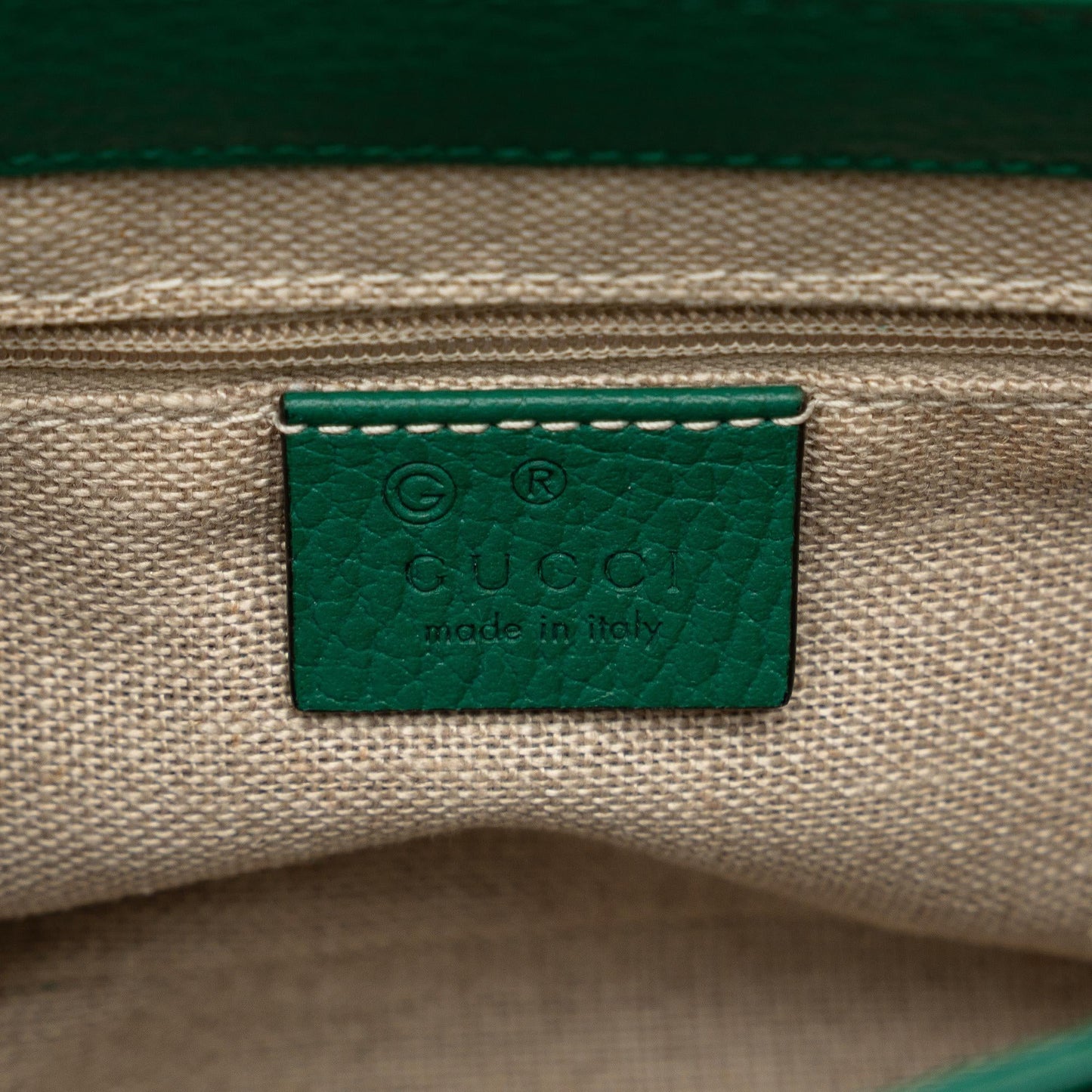 Gucci Small Dollar Interlocking G Crossbody (SHG-RYabwN)