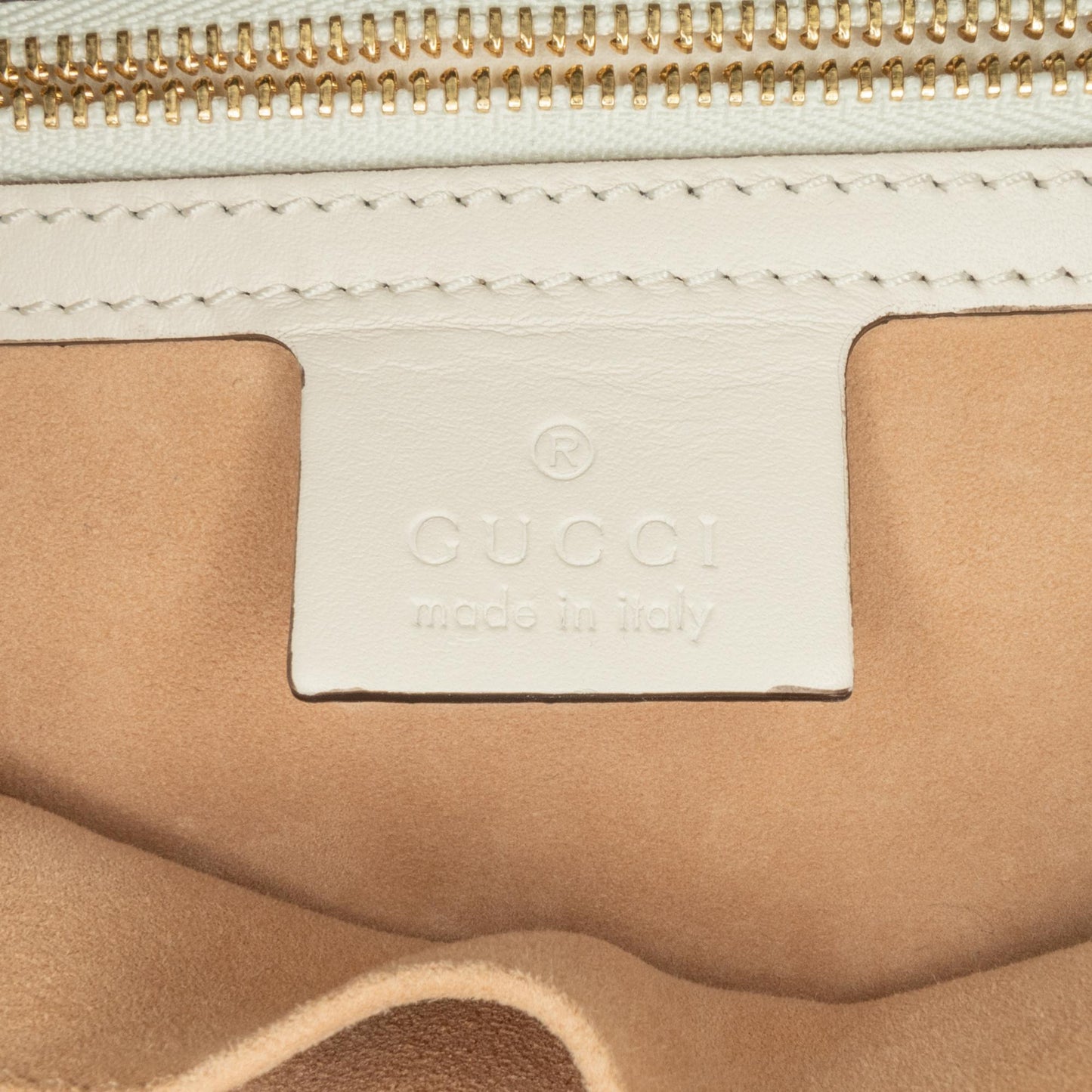 Gucci Small Floral Embroidered Sylvie Crossbody Bag (SHG-f7H54f)