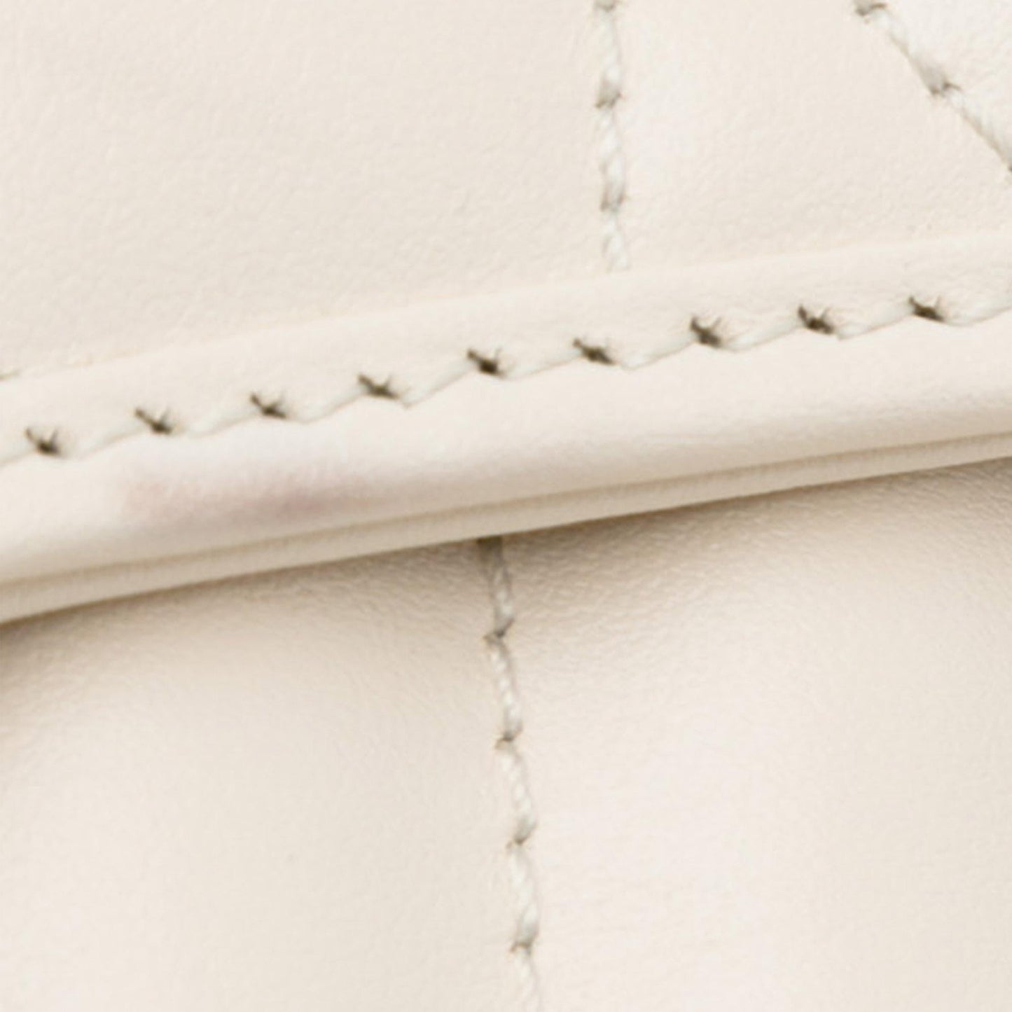 Gucci Small GG Marmont Aria Matelasse Crossbody Bag (SHG-LHf70H)