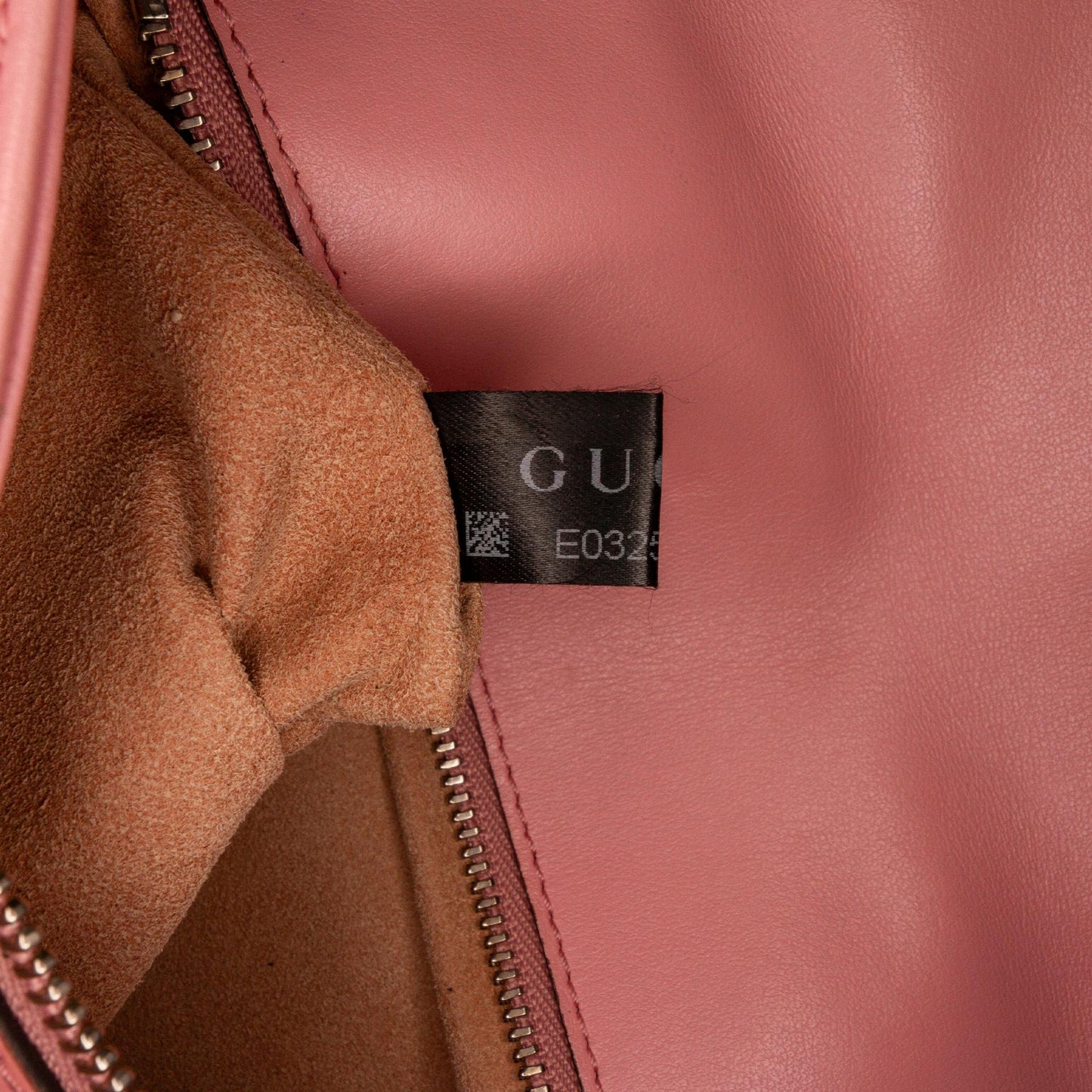 Gucci Small GG Marmont Matelasse Crossbody (SHG-3Rc6Ns)