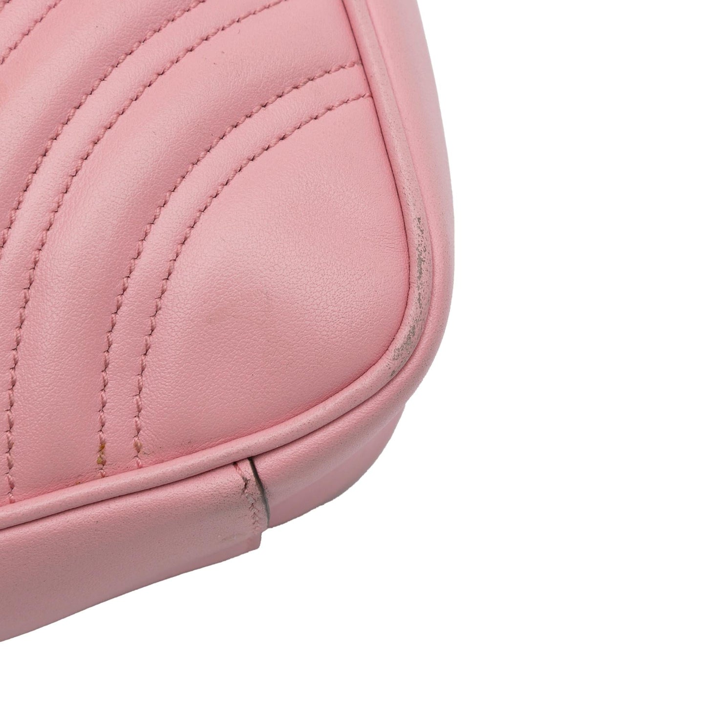 Gucci Small GG Marmont Matelasse Crossbody (SHG-3Rc6Ns)