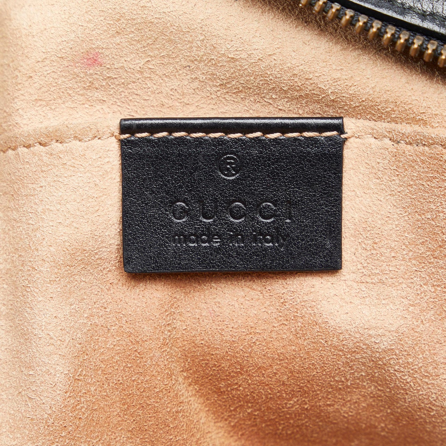 Gucci Small GG Marmont Matelasse Crossbody (SHG-RvNR1F)