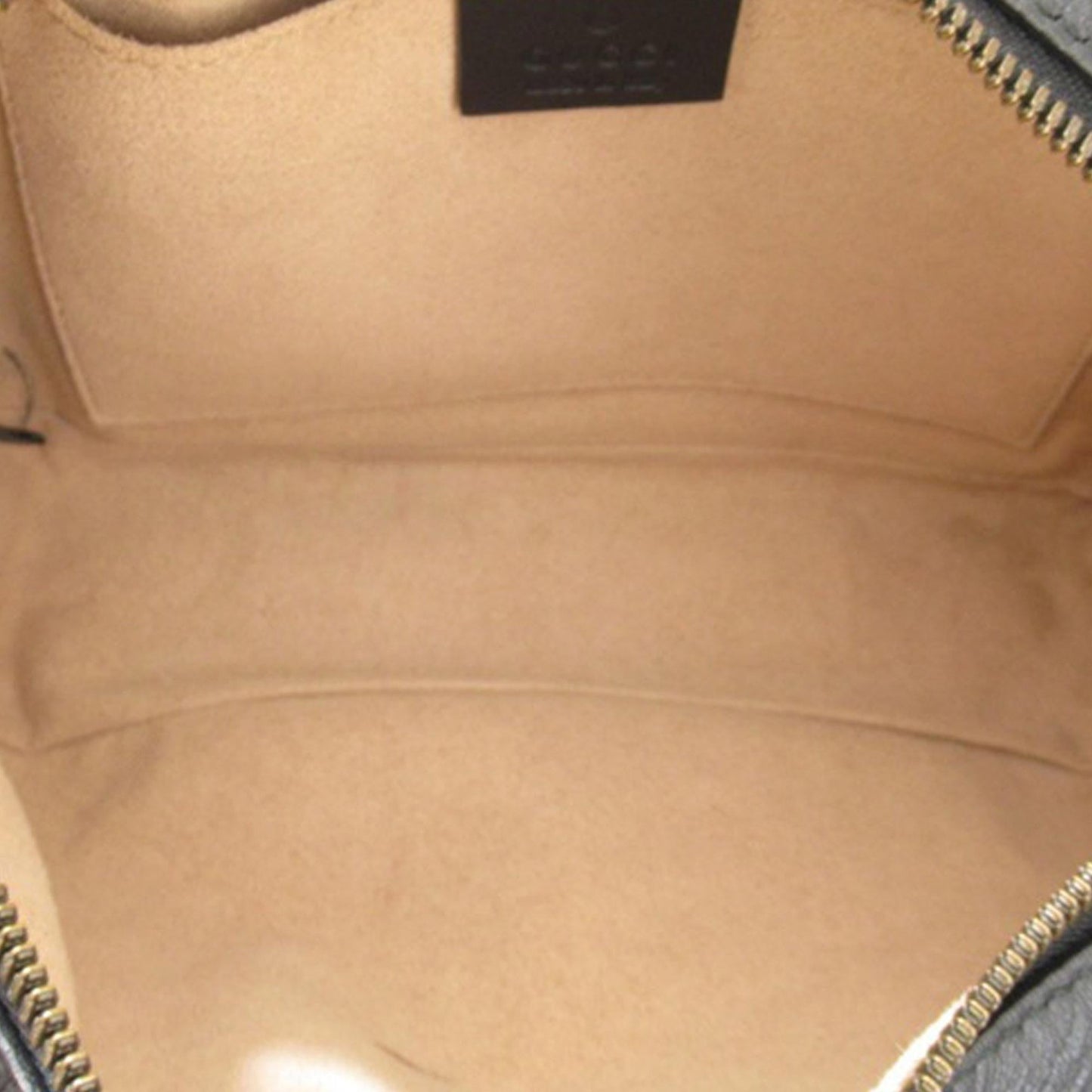 Gucci Small GG Marmont Matelasse Crossbody (SHG-iSK2fG)