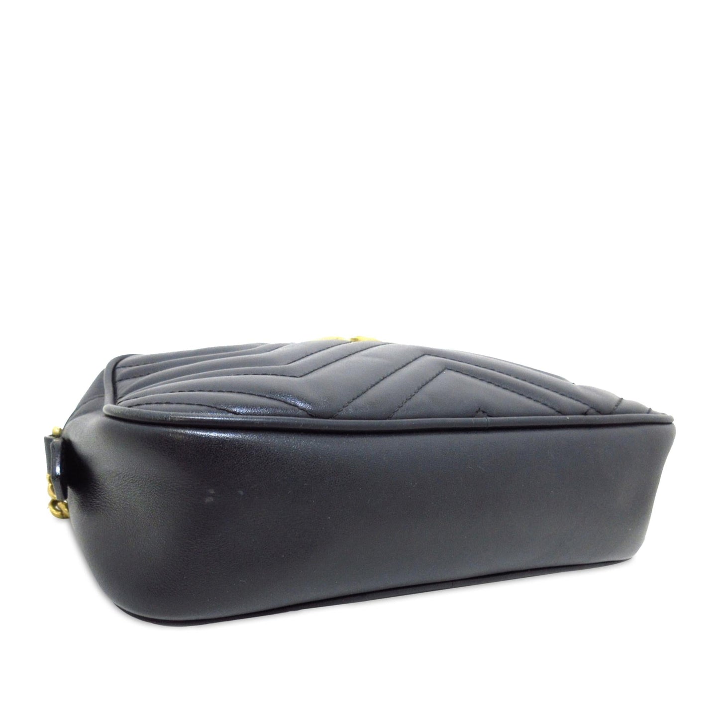 Gucci Small GG Marmont Matelasse Crossbody (SHG-r0tGKV)