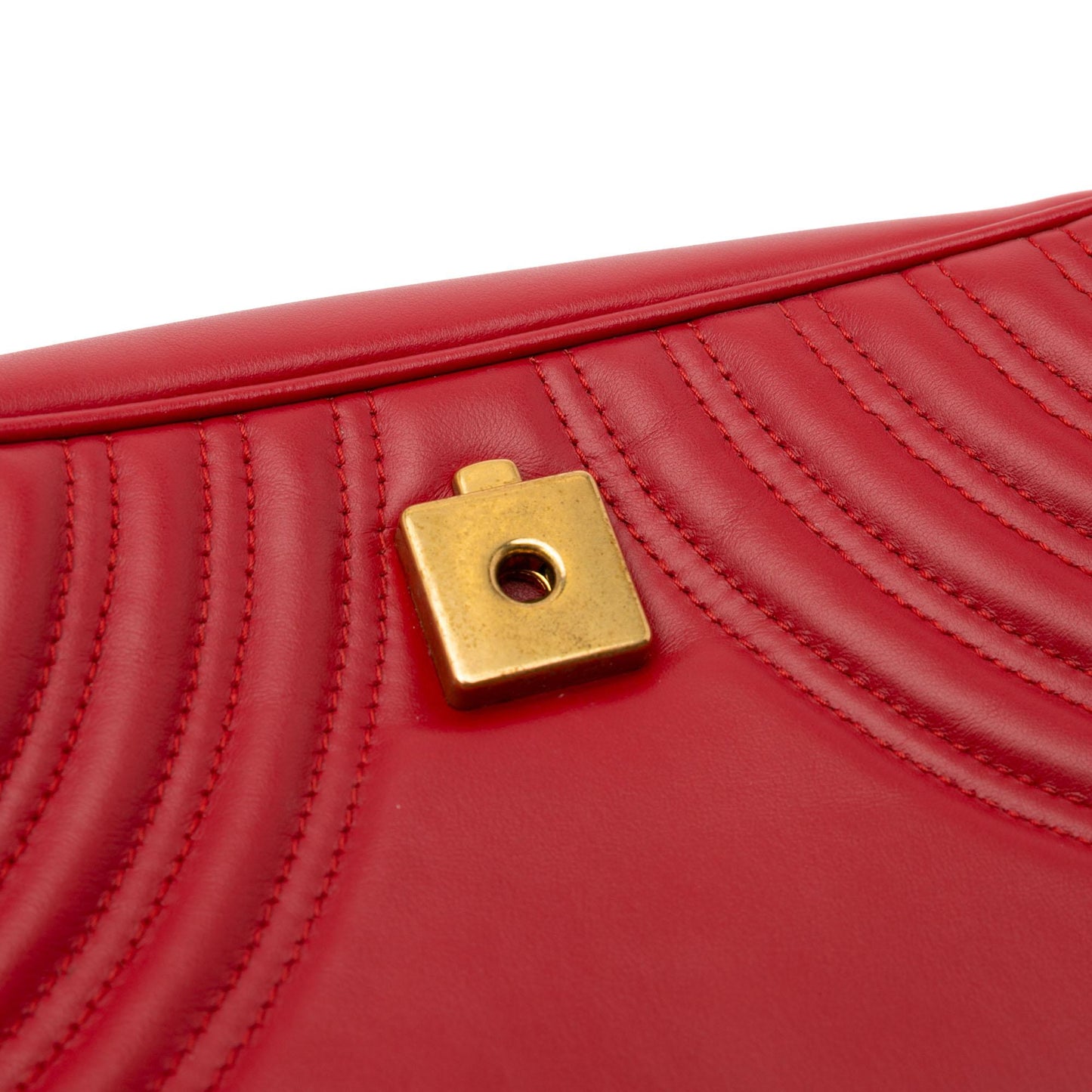 Gucci Small GG Marmont Matelasse Crossbody (SHG-4iAPpk)
