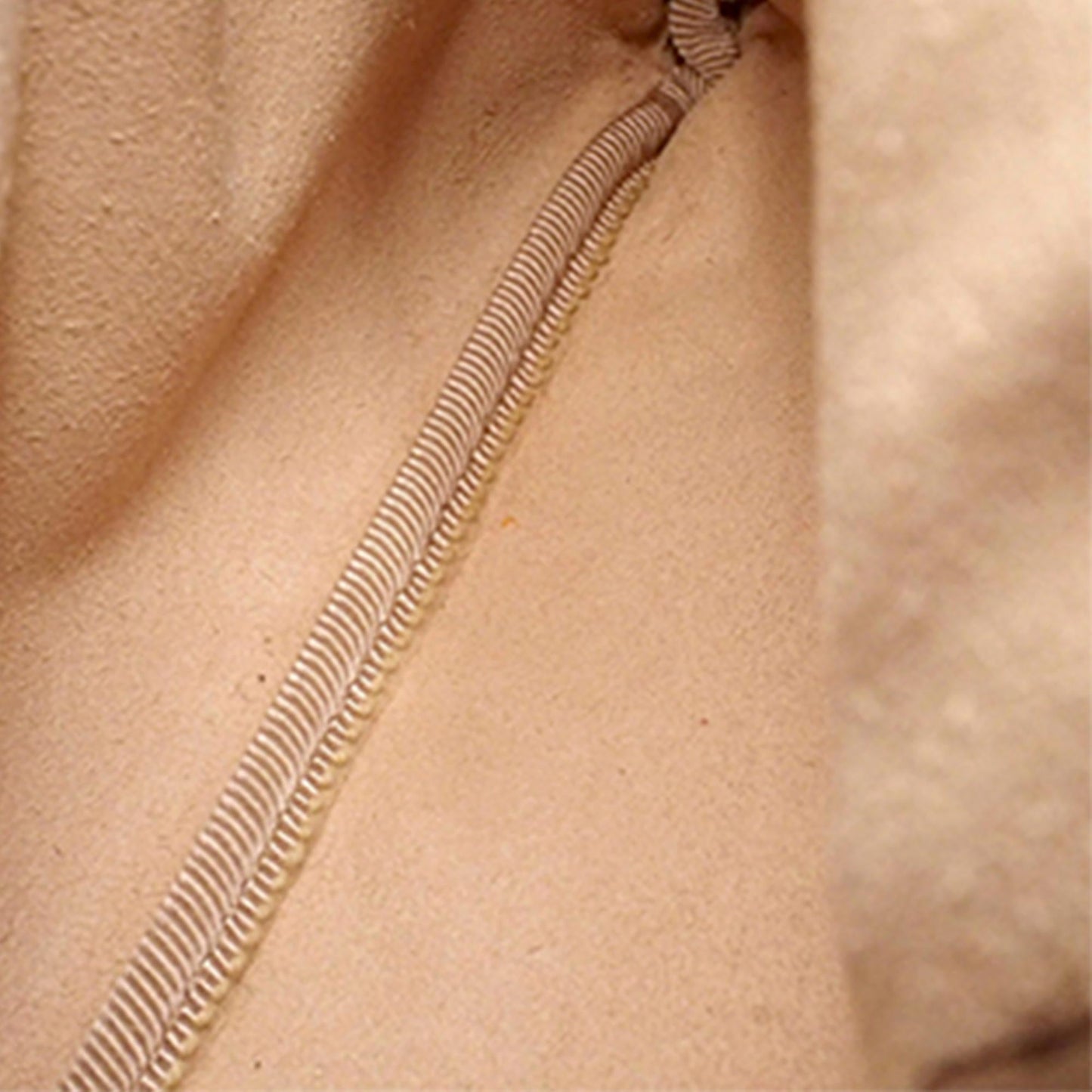 Gucci Small GG Marmont Matelasse Double Zip Pochette (SHG-TGr70z)