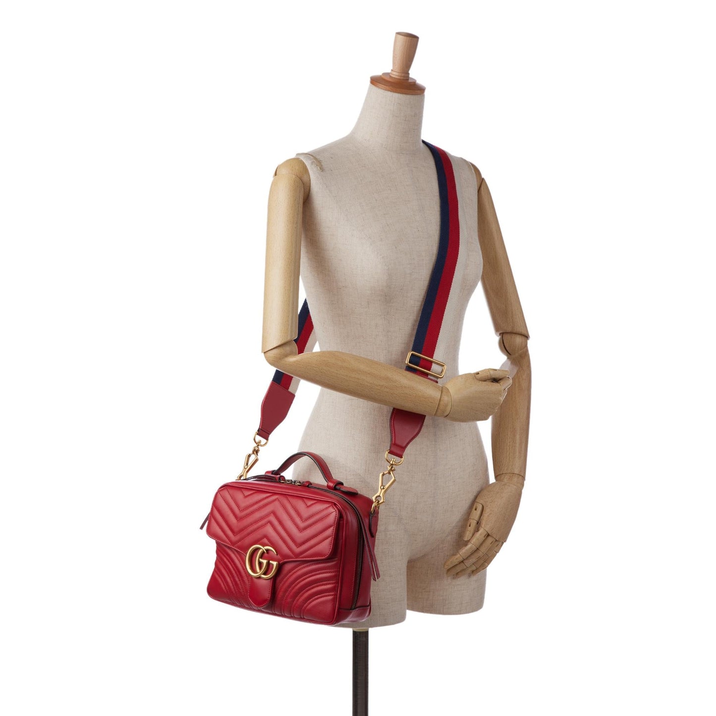 Gucci Small GG Marmont Matelasse Top Handle (SHG-hNCArE)