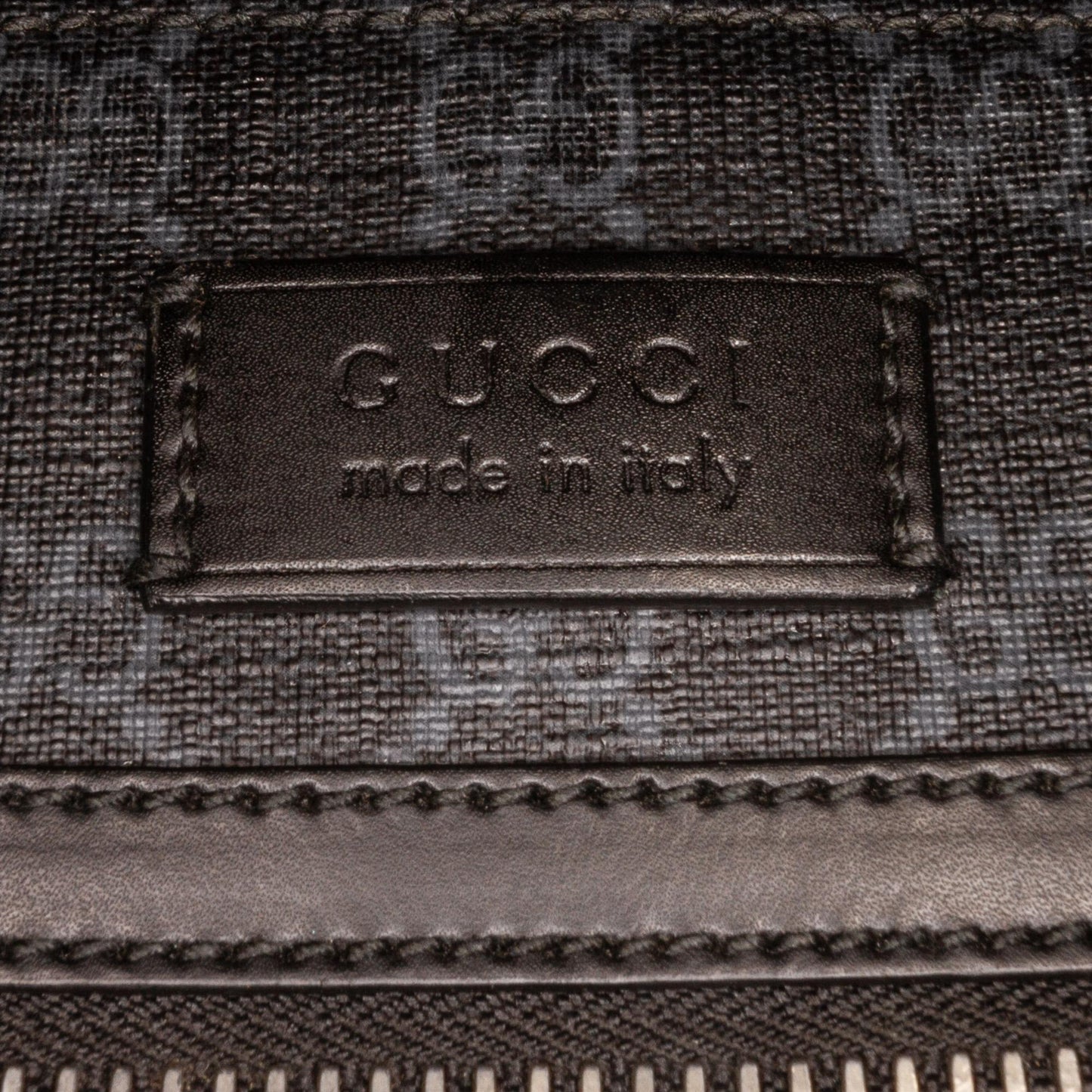 Gucci Small GG Supreme Web Crossbody (SHG-A9s8Ix)
