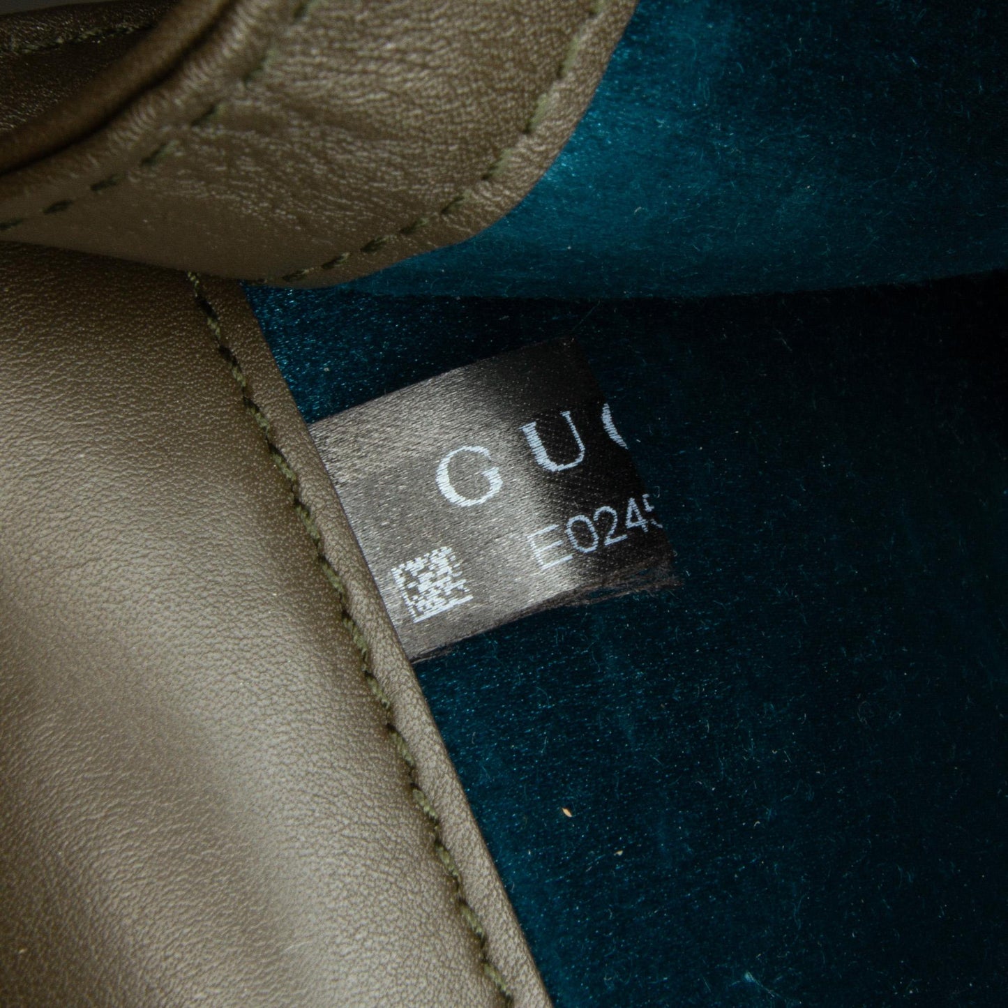 Gucci Small GG Velvet Dionysus Shoulder  Bag (SHG-kiB2ot)