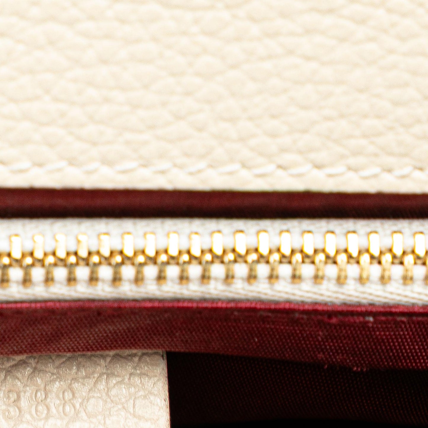 Gucci Small Grainy Calfskin Zumi Flap Crossbody