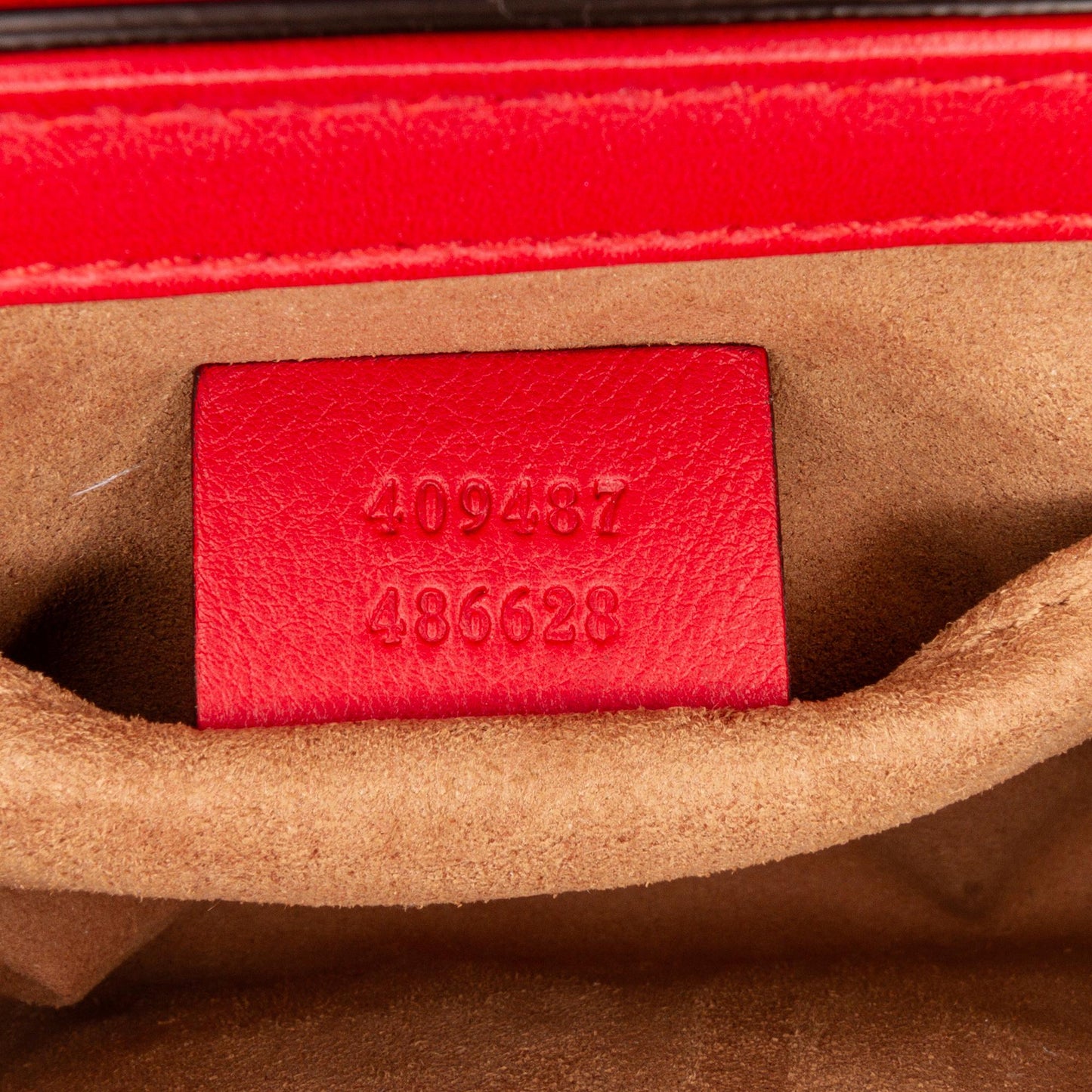 Gucci Small Leather Padlock Crossbody Bag (SHG-IOXwm8)