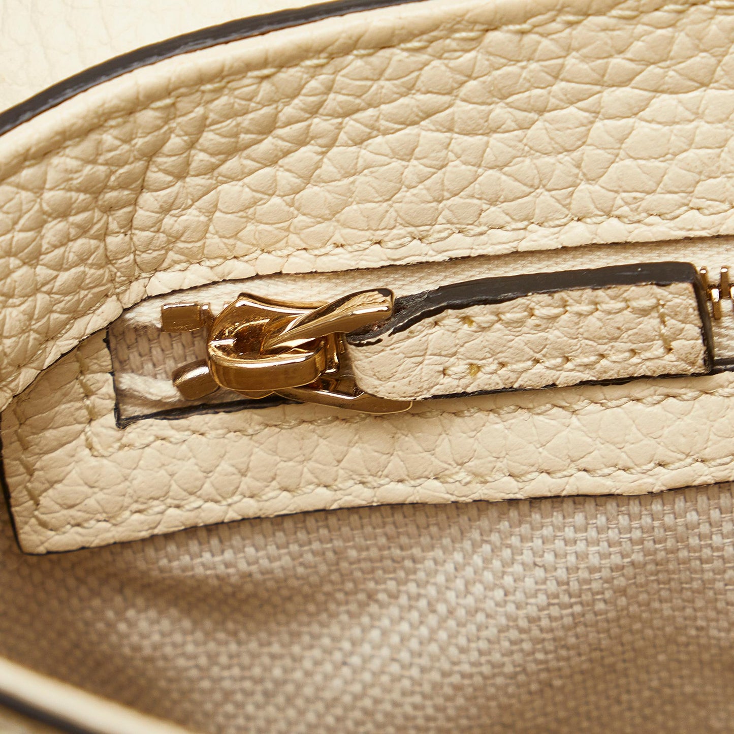 Gucci Soho Chain Crossbody (SHG-GN0mba)