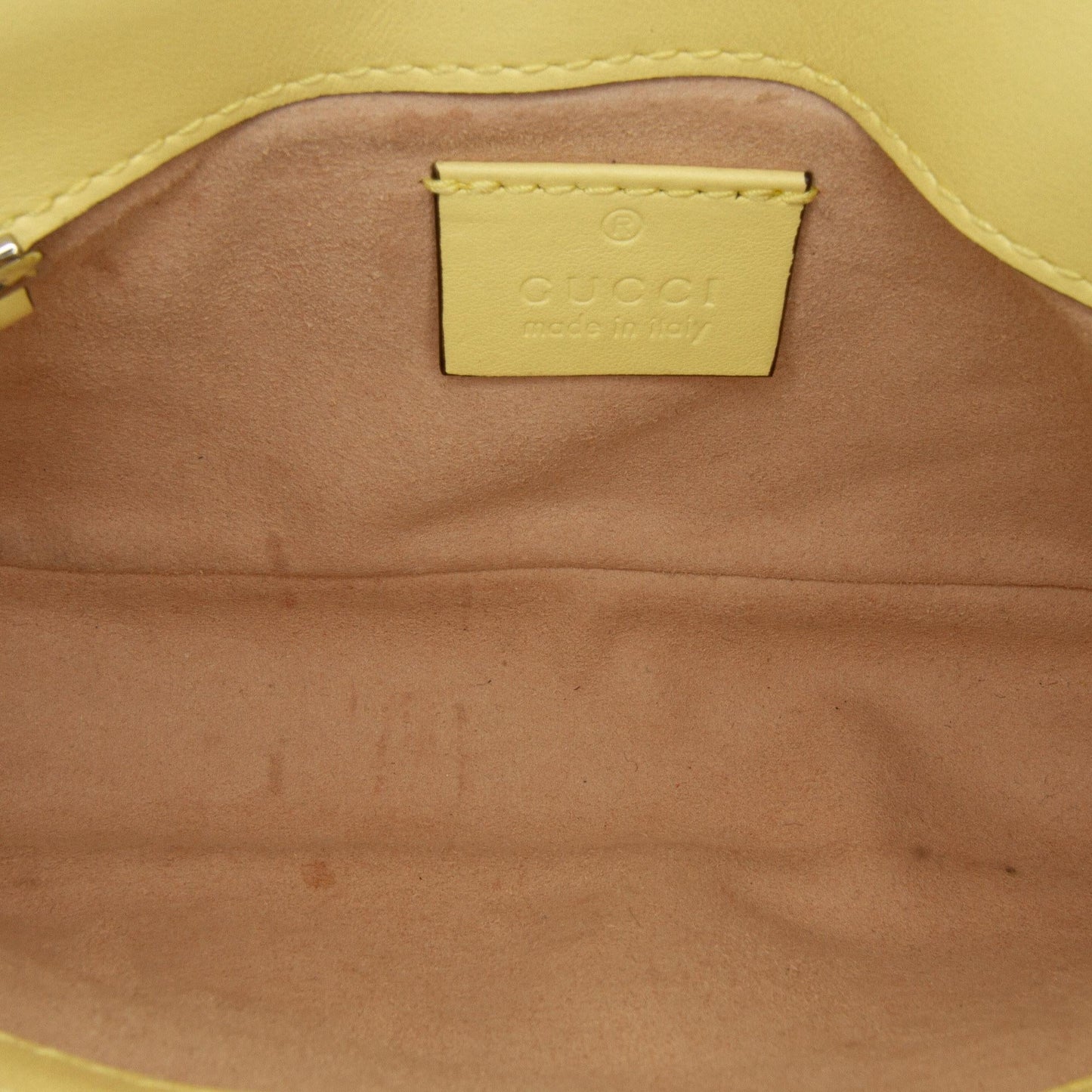 Gucci Super Mini GG Marmont Matelasse Crossbody Bag (SHG-09ddxk)