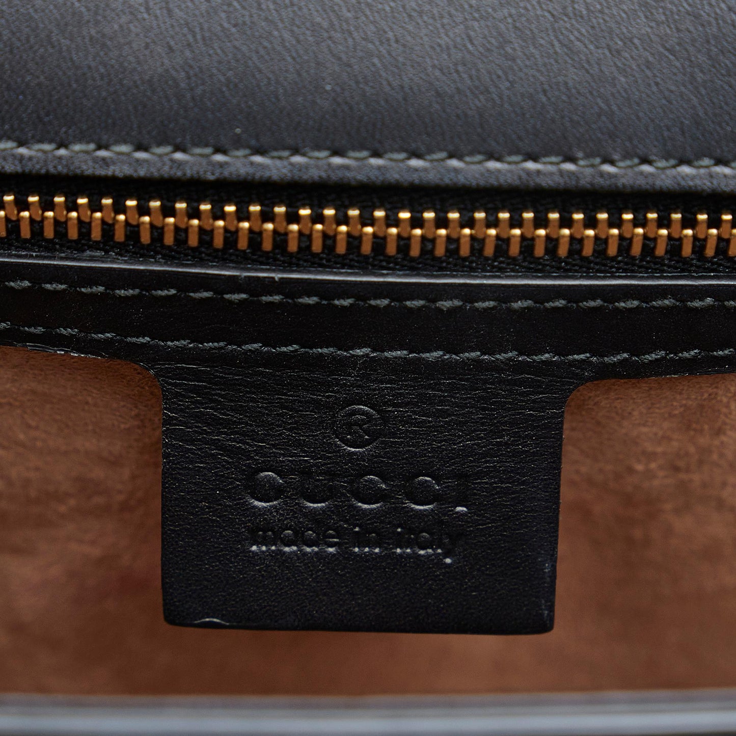 Gucci Sylvie Shoulder Bag (SHG-NFRbwn)