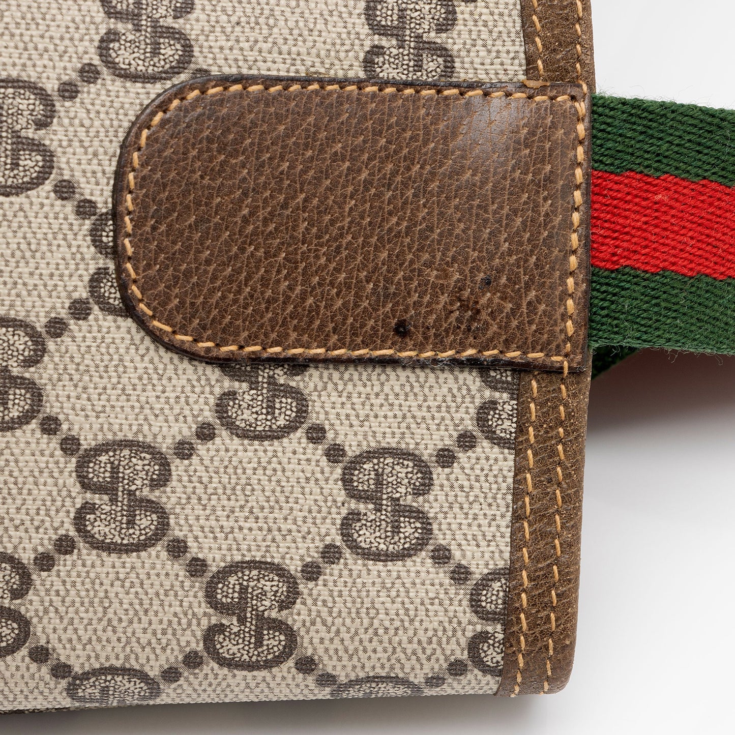 Gucci Vintage GG Plus Web Tote (SHF-hILX0s)