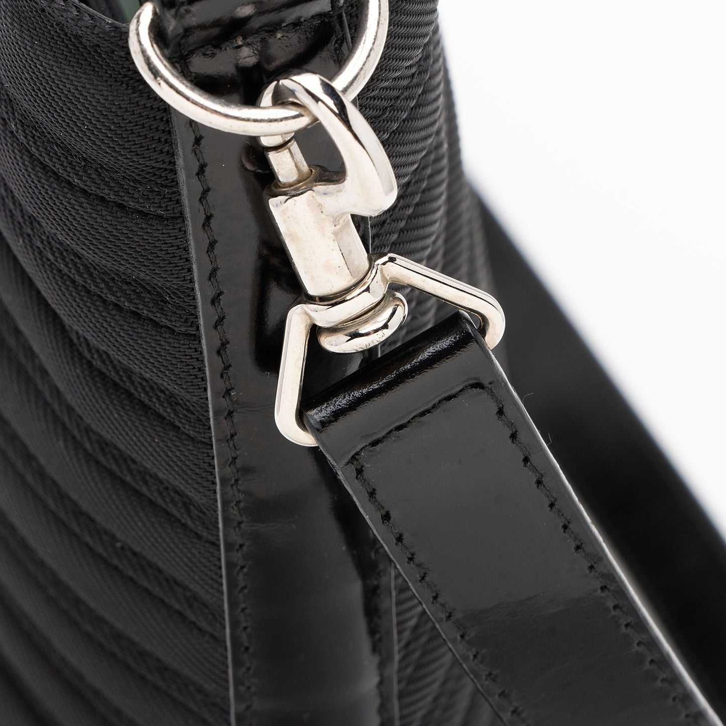 Gucci Vintage Quilted Nylon Bamboo Tote (SHF-2fSkOi)