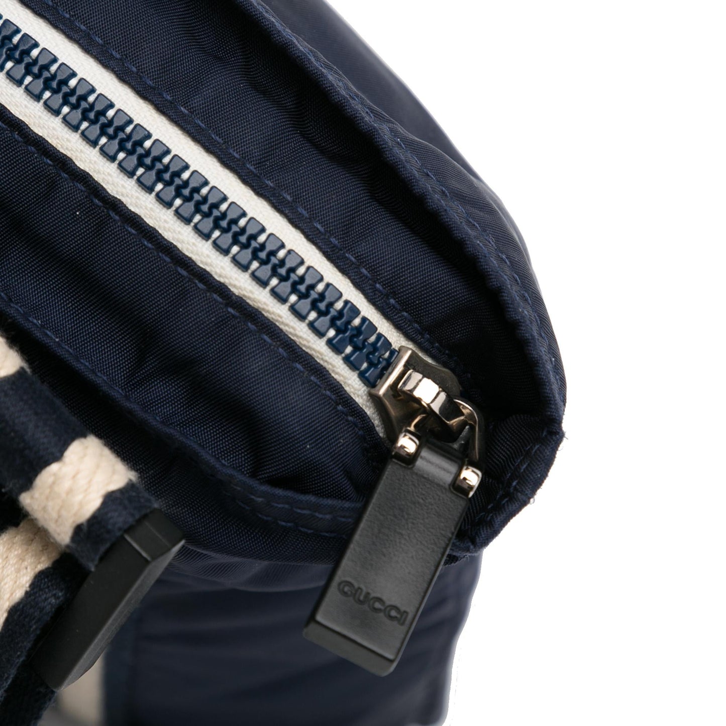 Gucci Web Crest Nylon Crossbody (SHG-RAJYVJ)