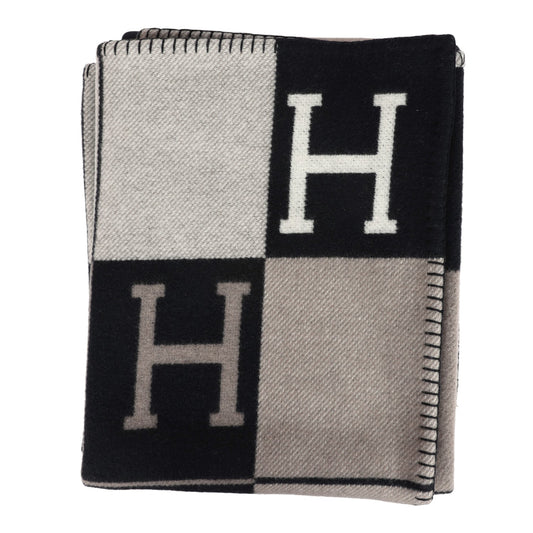 Hermes "Avalon III" Ecru and Gris Fonce Blanket