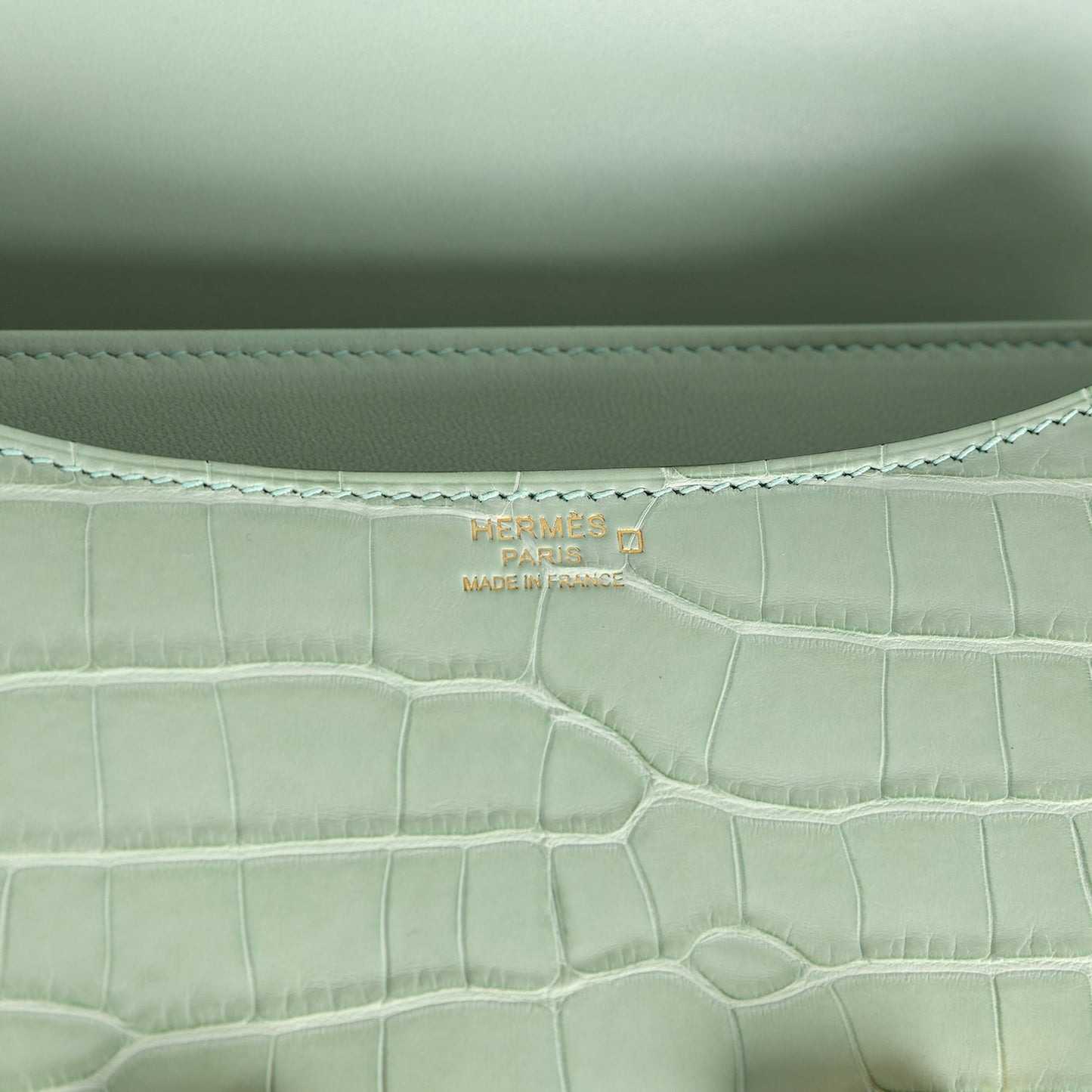 Hermes Constance 24 Bicolor Vert D'eau and Malachite Matte Alligator Gold Hardware